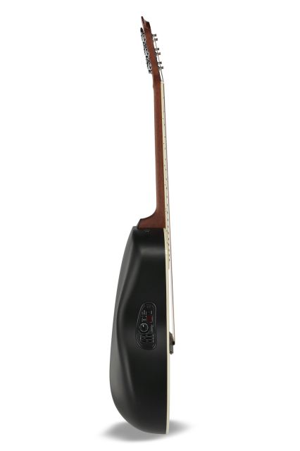 E – akustická kytara